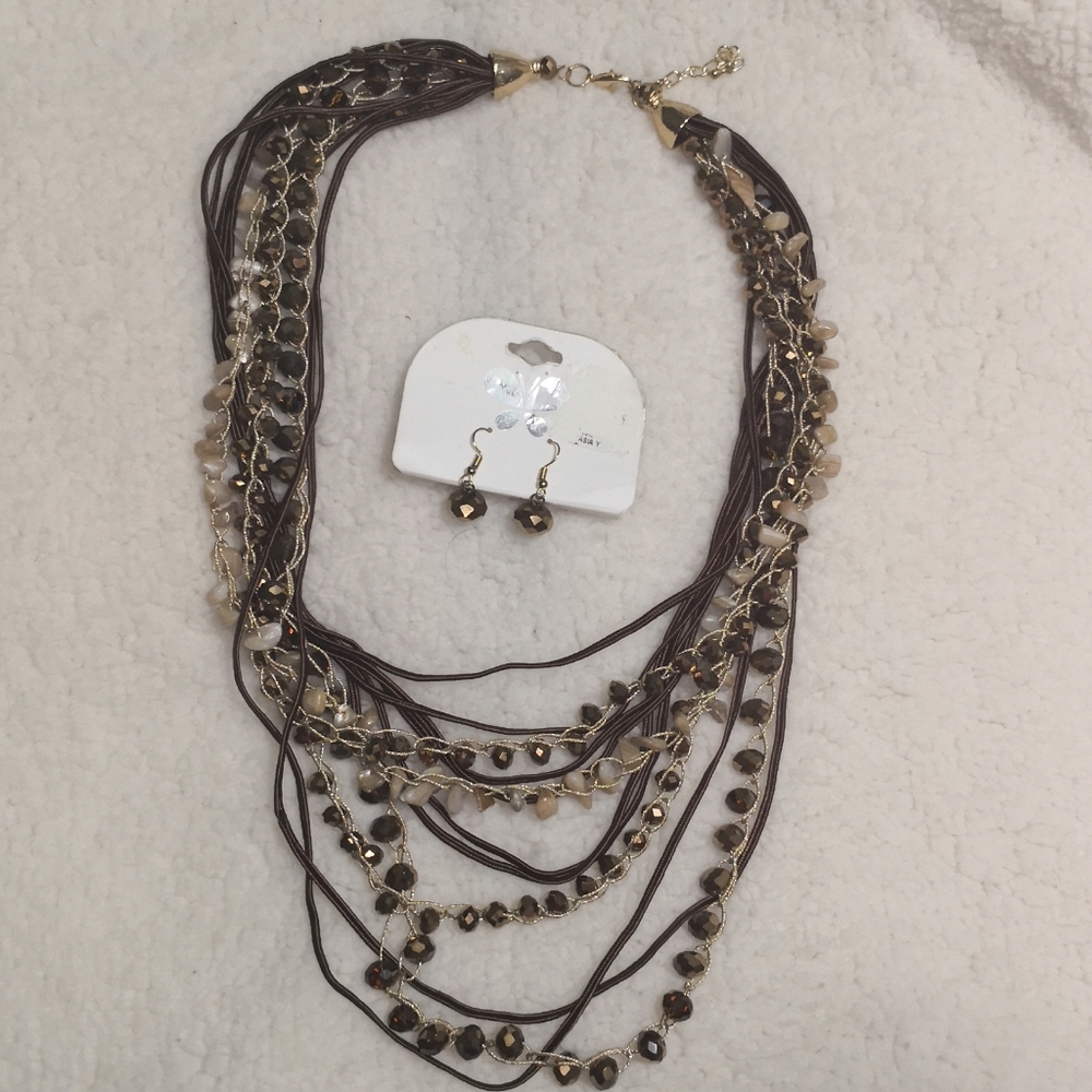 Necklance with earrings